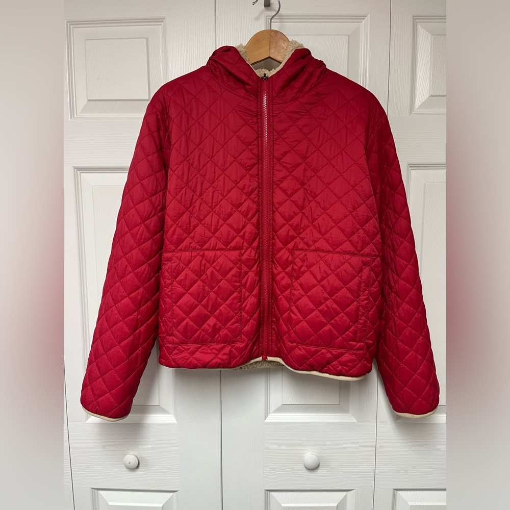 Zyia red quilted reversible coat - size XL